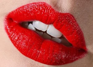 BATOM VERMELHO: COMO NÃO PARECER VULGAR 28 boca com batom vermelho 2