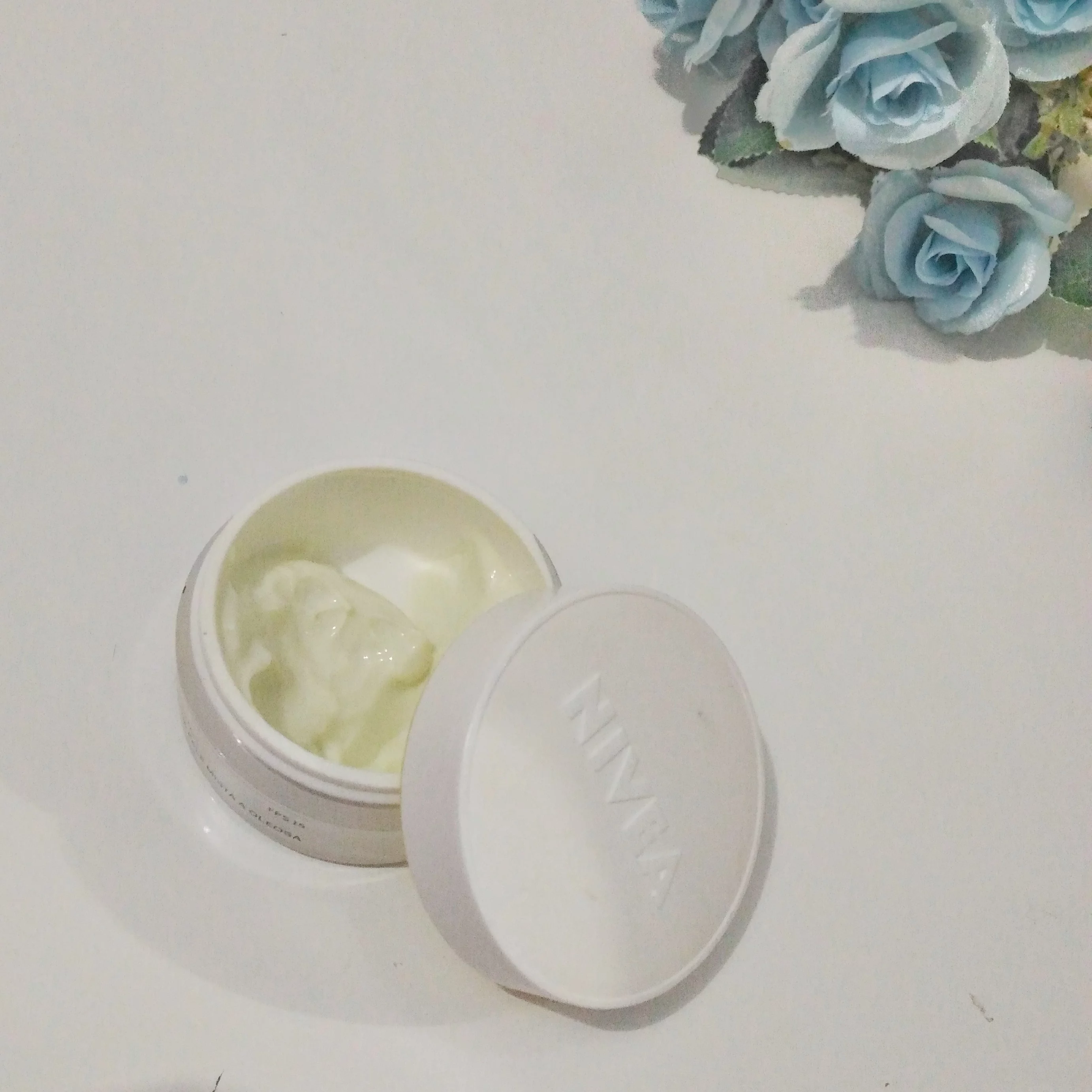 Creme facial nívea Q10 textura e cor Creme facial nívea Q10 textura e cor