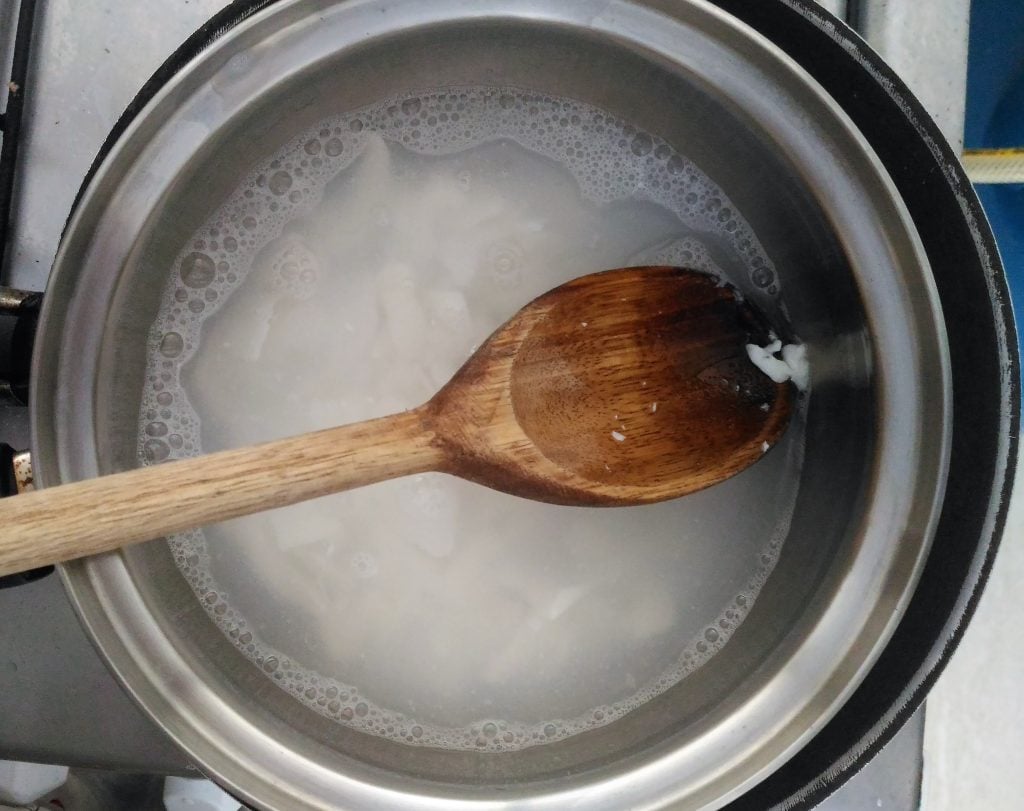 shampoo de sabonete em banho maria