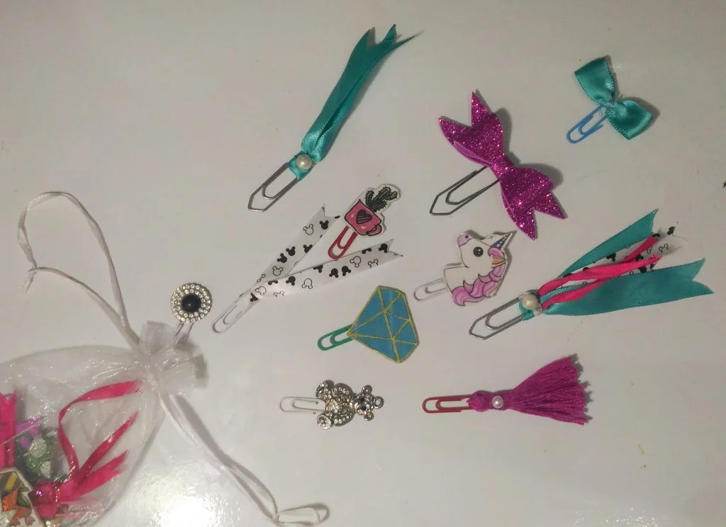 clips de papel (paper clips) clips de papel (paper clips)