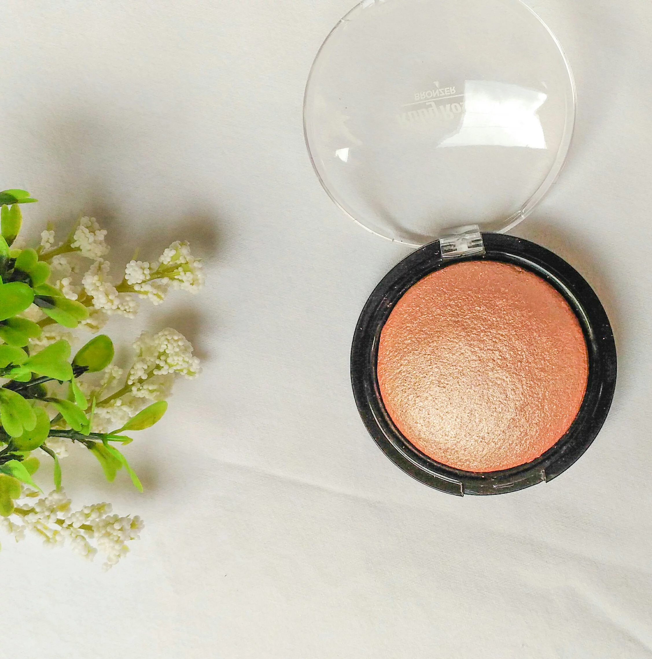 Resenha Iluminador Bronzer Ruby Rose 34 Iluminador Bronzer Ruby Rose 02