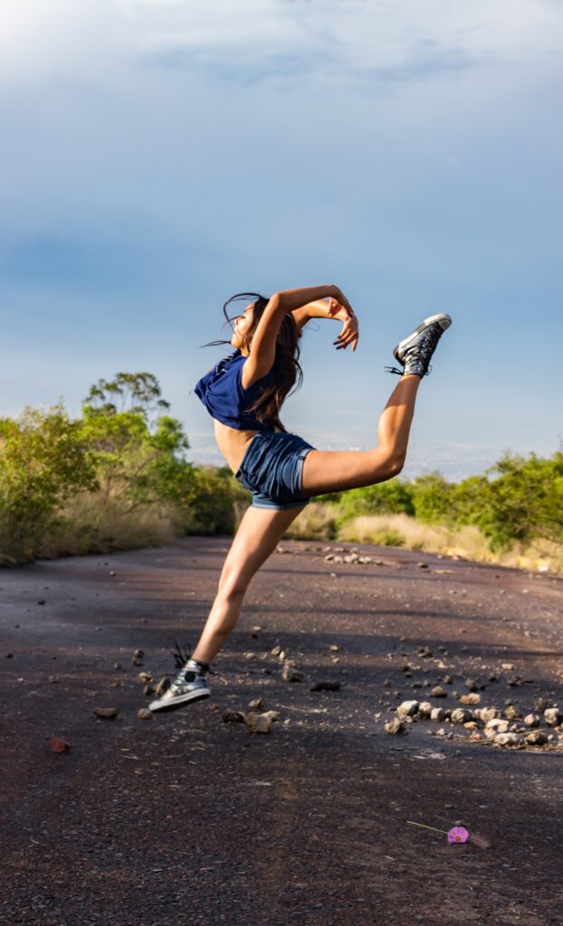 30 coisas para fazer antes dos 30: inspire-se e aproveite essa fase da vida! 33 aula de danca antes dos 30 - Ta chick